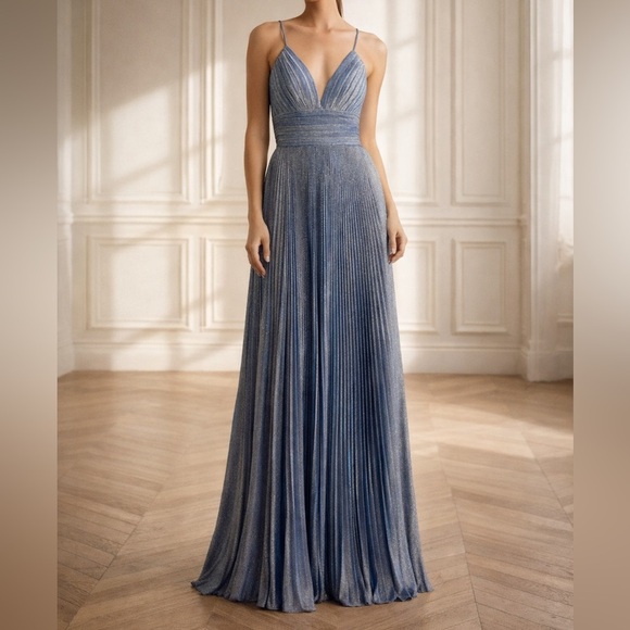 Mac Duggal Pleated Metallic V-Neck Maxi Gown in Royal Silver - Picture 10 of 10
